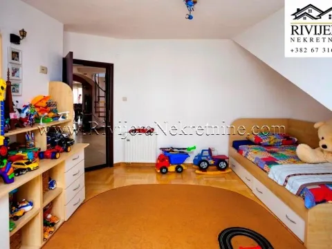 Prodaja, trosoban stan, 220m², Dobrota, Kotor - image 9