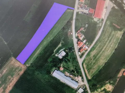 Zemljište in Lozničko Polje