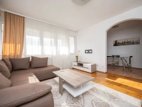 Prodaja, trosoban stan, 108m², Baston, Podgorica - image 16