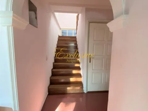 Sale, house, 365m², Banovo Brdo, Beograd - image 10