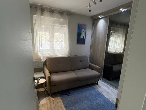 Rent, two bedroom apartment, 75m², Centar, Tivat - image 6