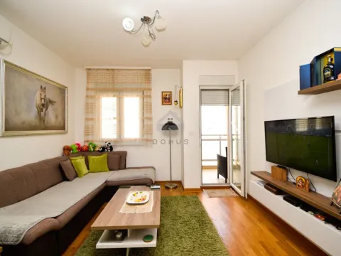 Izdavanje, jednosoban stan, 45m², City Kej, Podgorica - image 2