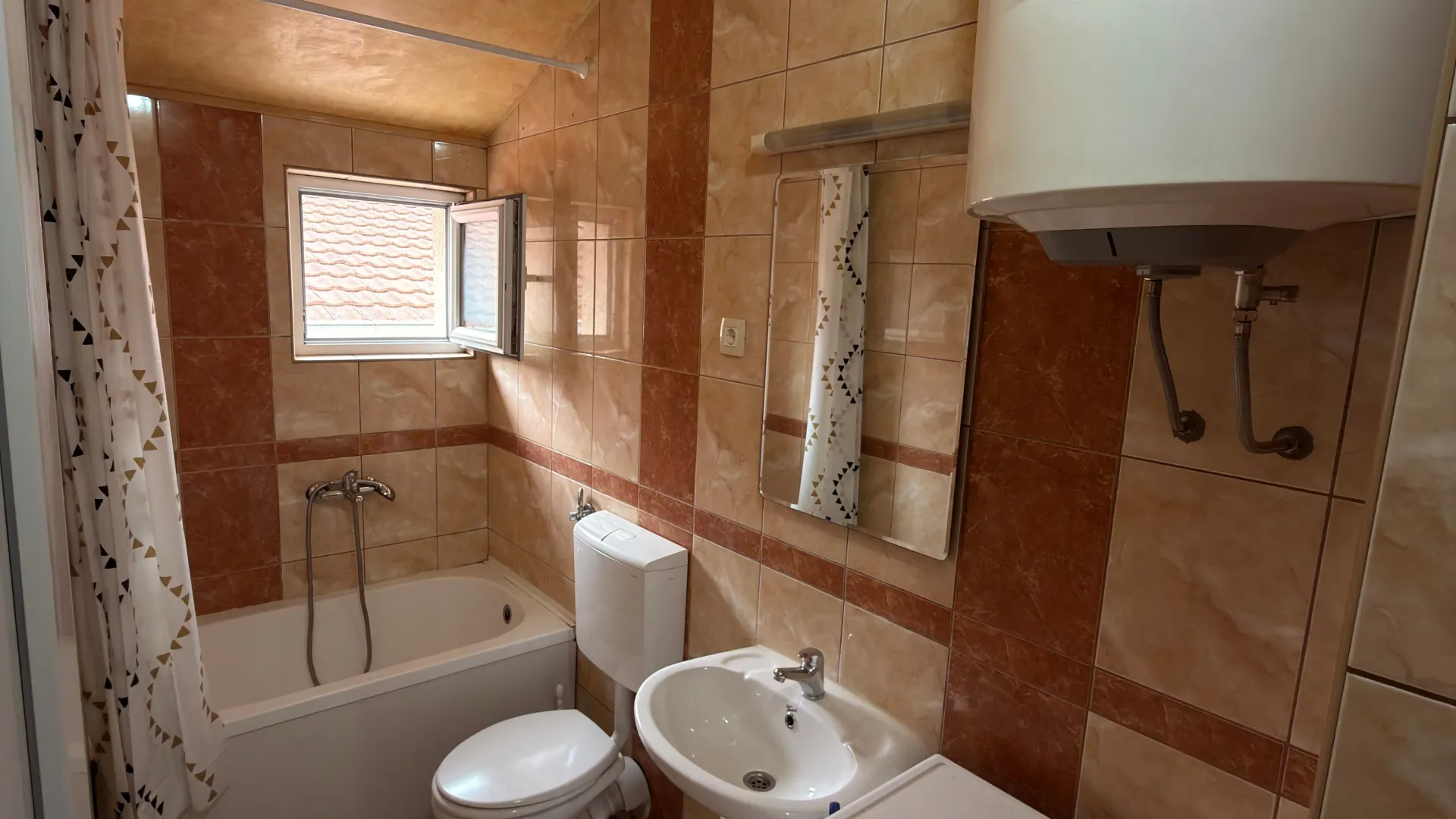 Rent, studio apartment, 28m², Blok 9, Podgorica