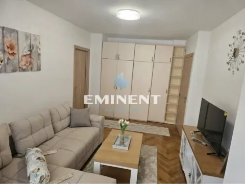 Izdavanje, dvosoban stan, 60m², Kalenić Pijaca, Vračar Sve Podlokacije - image 3