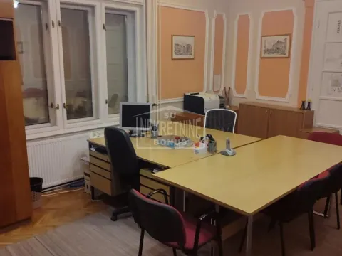 Prodaja, kuća, 388m², Centar, Subotica - image 9