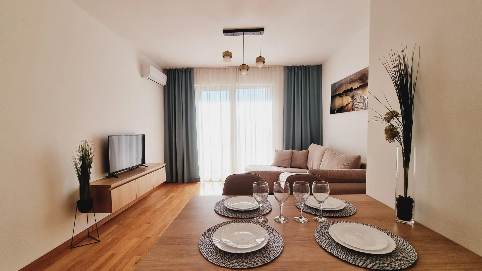 Rent, one bedroom apartment, 45m², Bečići, Budva