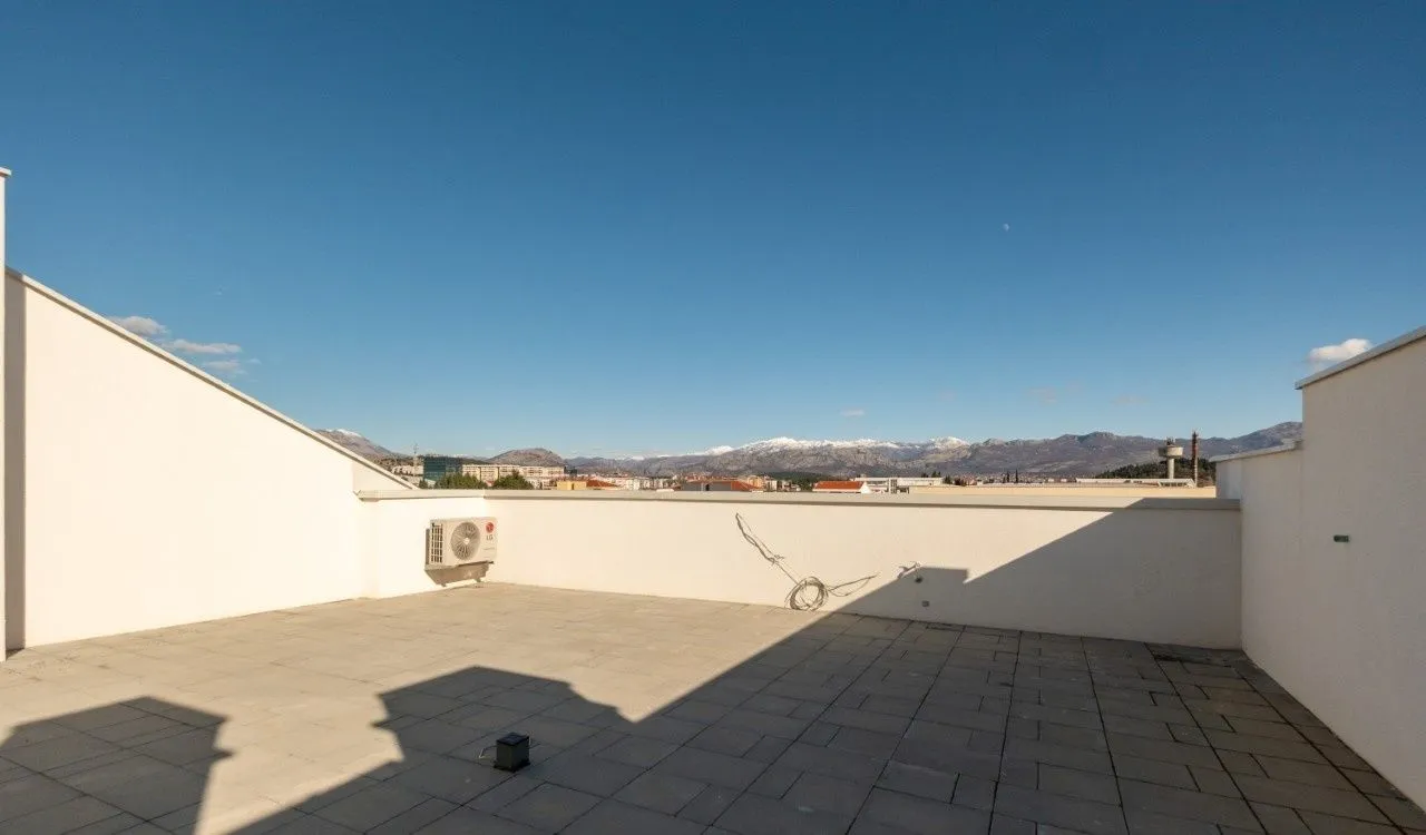 Rent, four bedroom apartment, 206m², Zabjelo, Podgorica