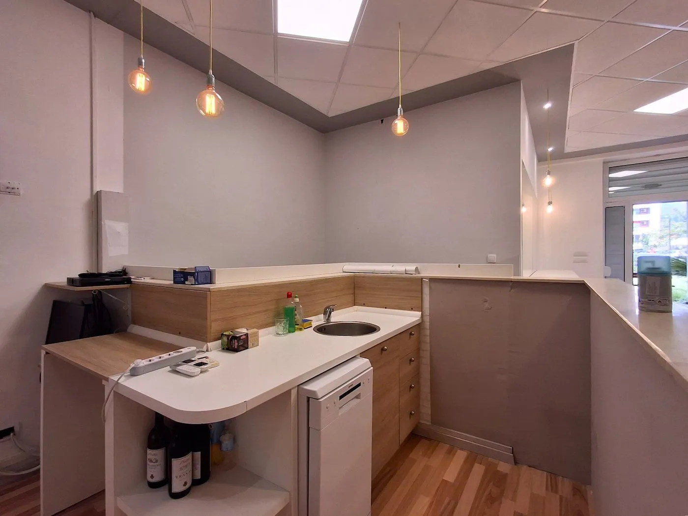 Rent, office space, 100m², Preko Morače, Podgorica