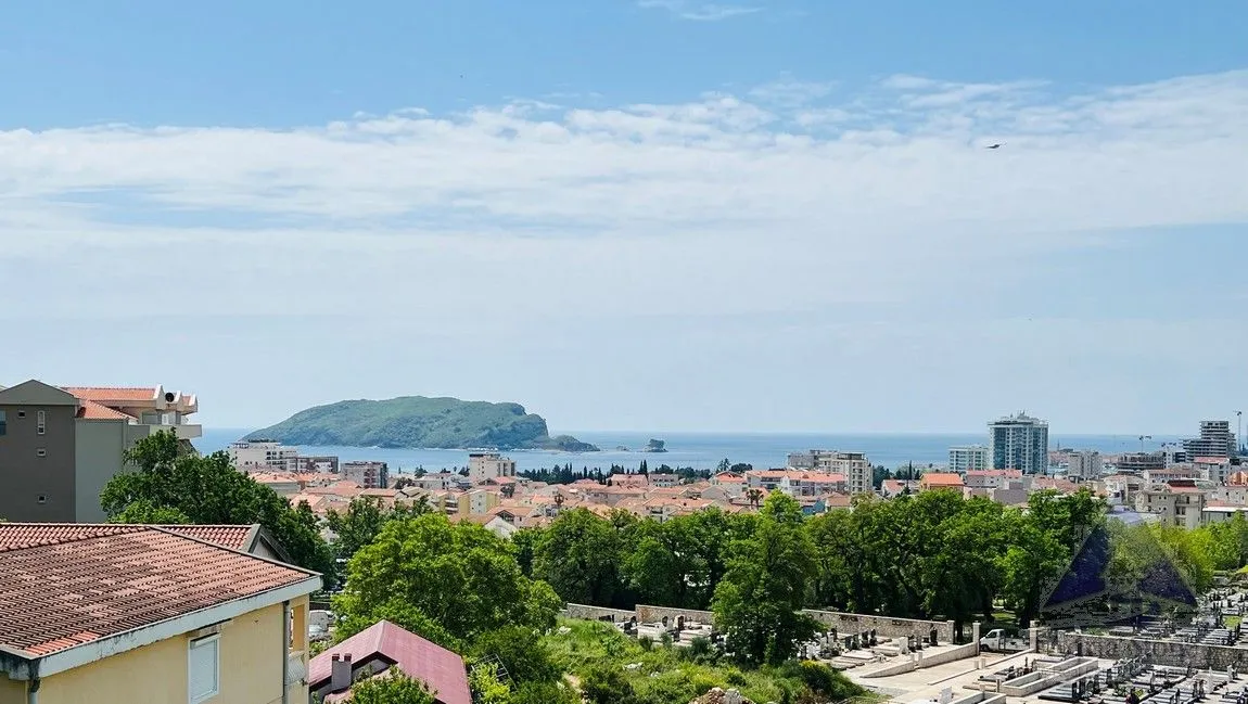 Sale, three bedroom apartment, 95m², Lazi, Budva