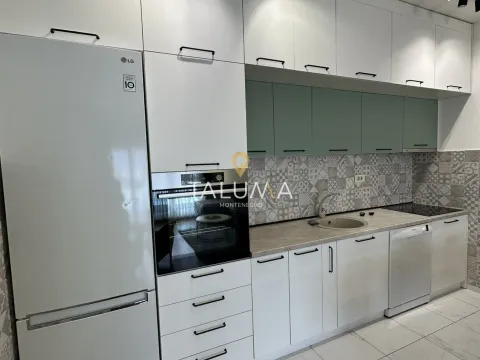 Izdavanje, dvosoban stan, 70m², Zabjelo, Podgorica - image 6