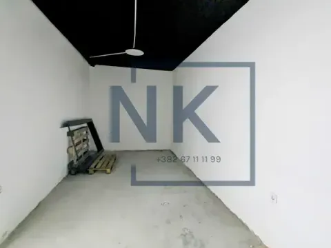 Izdavanje, poslovni prostor, 115m², Stari Aerodrom, Podgorica - image 11