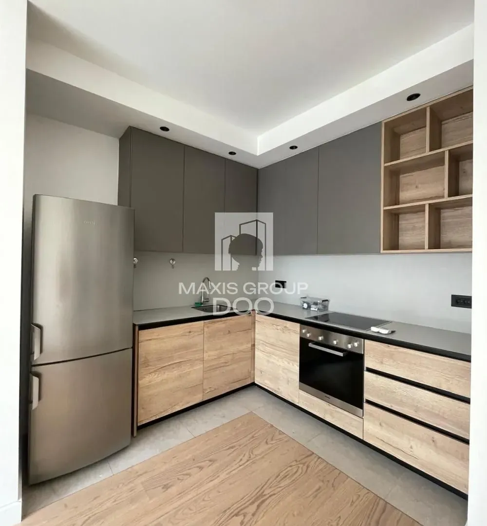 Izdavanje, poslovni prostor, 50m², Savski Venac, Beograd