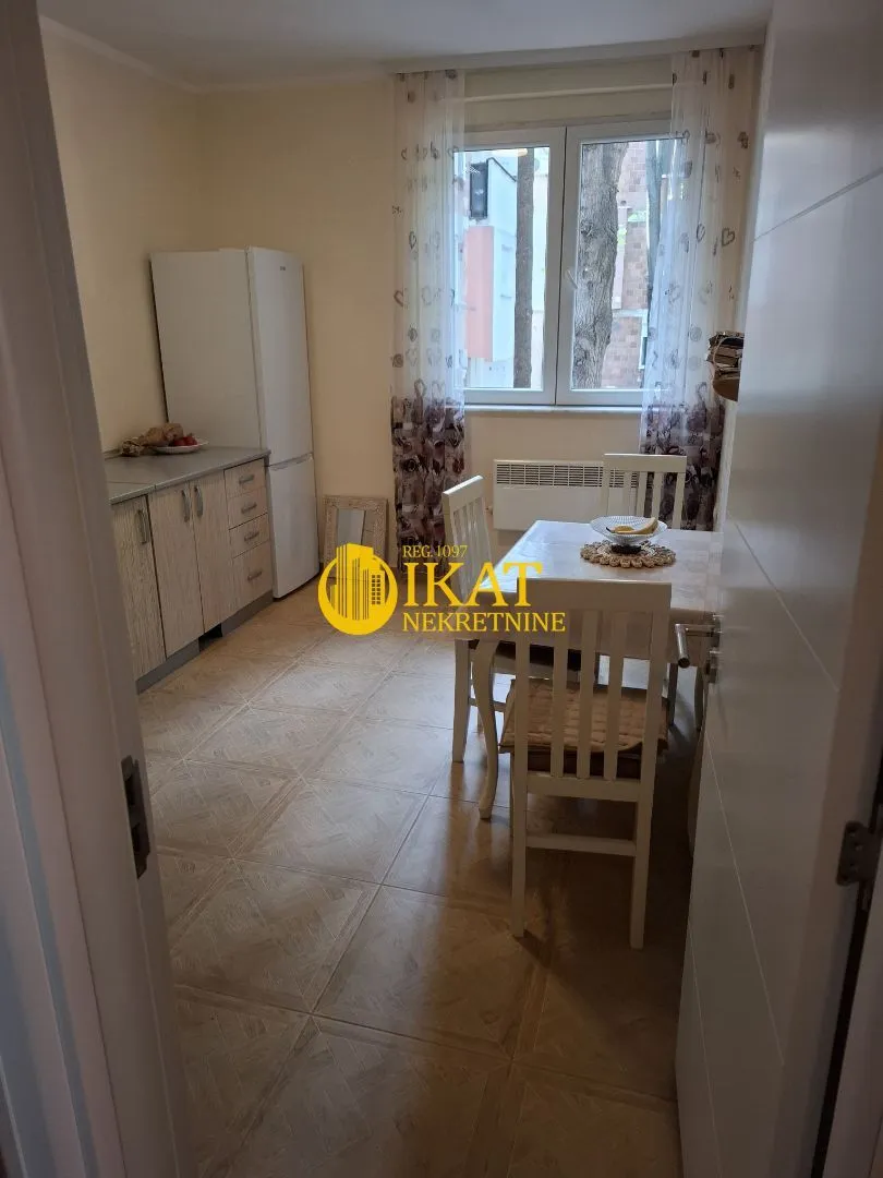 Izdavanje, dvosoban stan, 52m², Karaburma, Palilula Sve Podlokacije