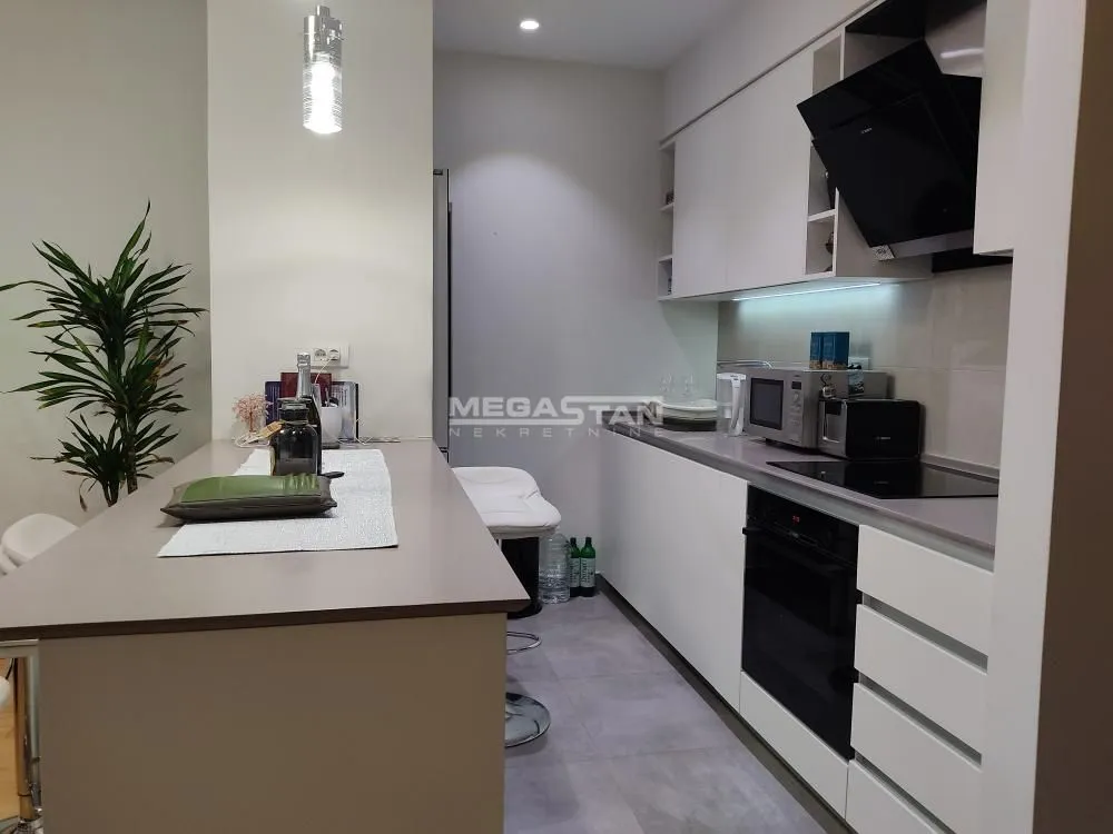 Prodaja, trosoban stan, 94m², Savski Venac, Beograd