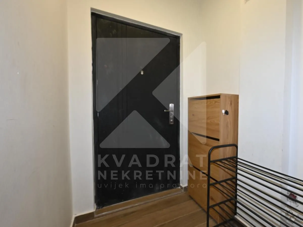 Izdavanje, dvosoban stan, 74m², Zabjelo, Podgorica
