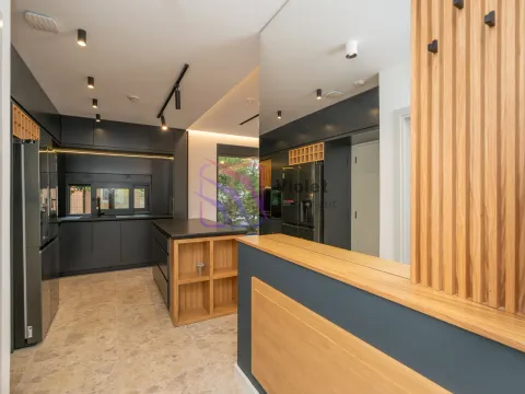 Rent, house, 180m², Gornja Gorica, Podgorica - image 5