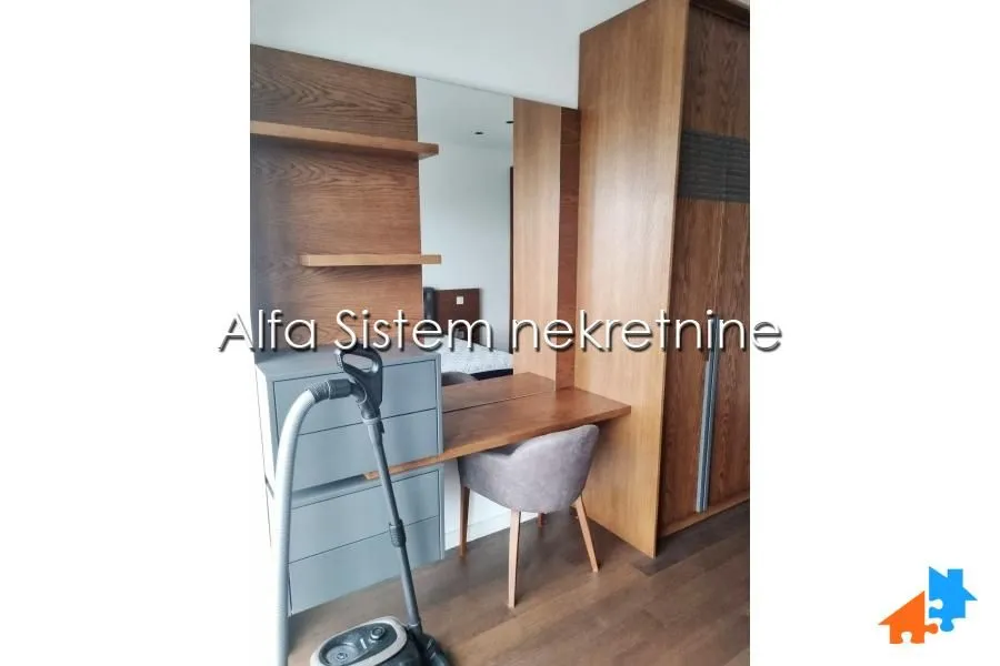 Prodaja, dvosoban stan, 62m², Novi Beograd Blok 65, Novi Beograd Sve Podlokacije