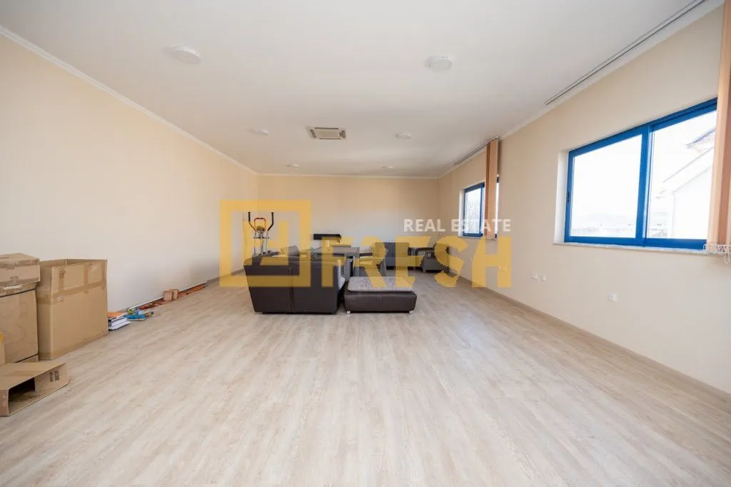 Rent, office space, 150m², Donja Gorica, Podgorica