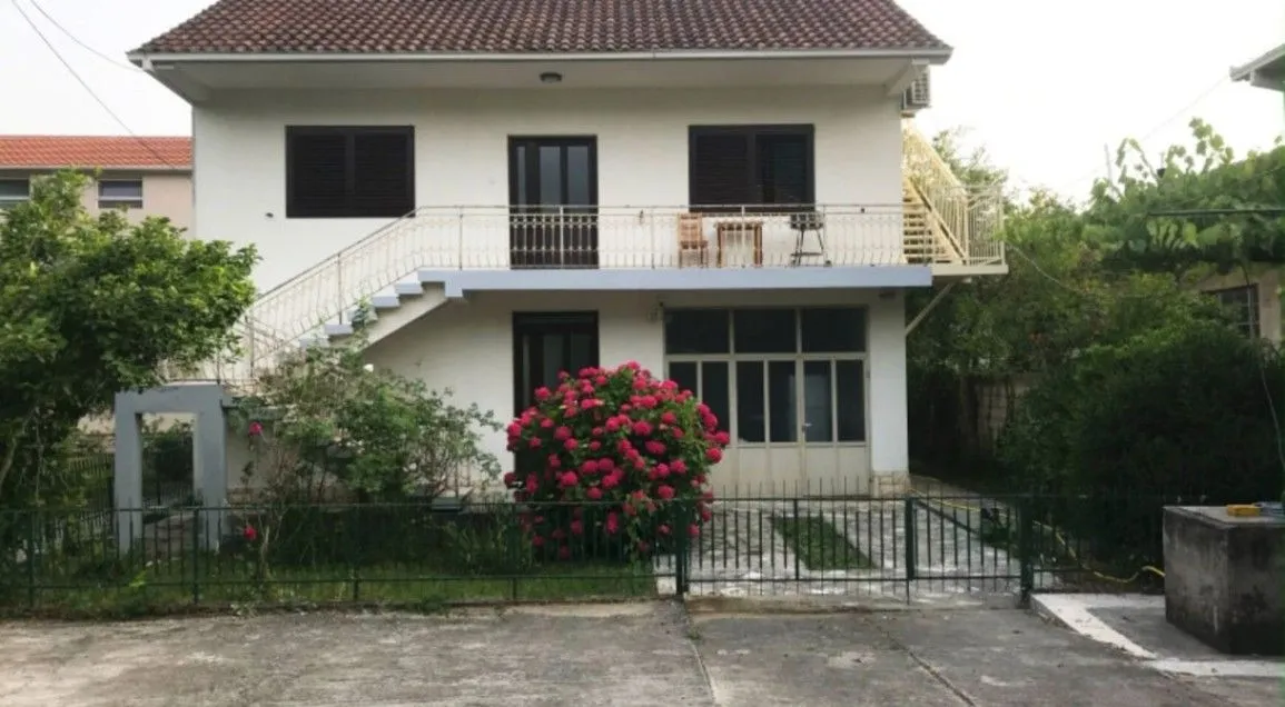 Prodaja, kuća, 260m², Tivat, Crna Gora