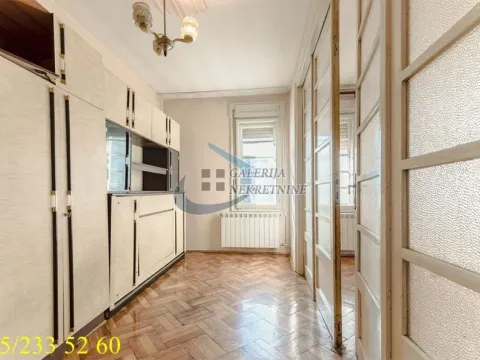 Prodaja, trosoban stan, 77m², Stari Grad, Beograd - image 4