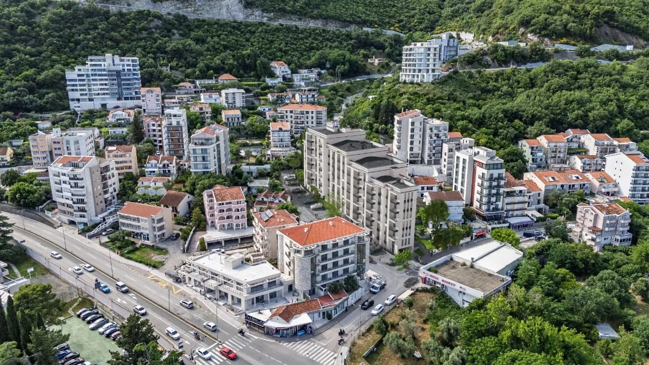Sale, two bedroom apartment, 86m², Bečići, Budva