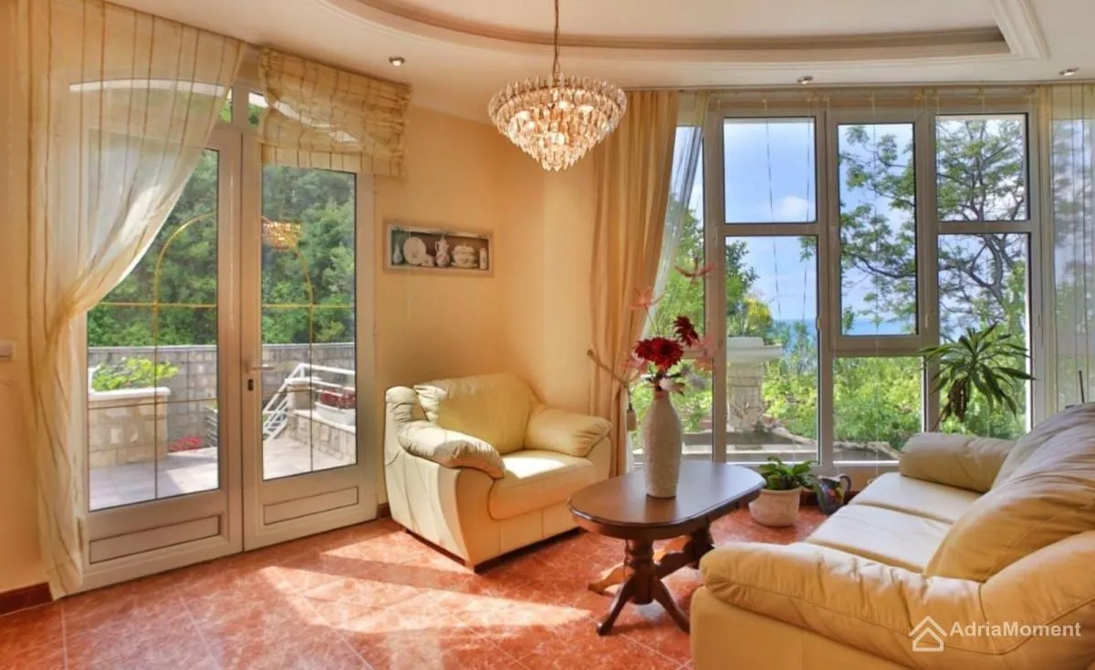 Sale, house, 560m², Sveti Stefan, Budva