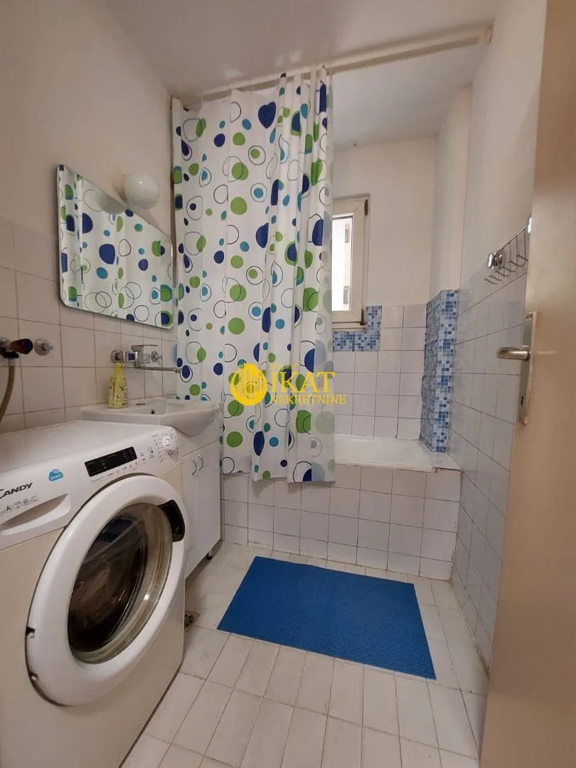 Rent, three bedroom apartment, 69m², Novi Beograd Sve Podlokacije, Beograd