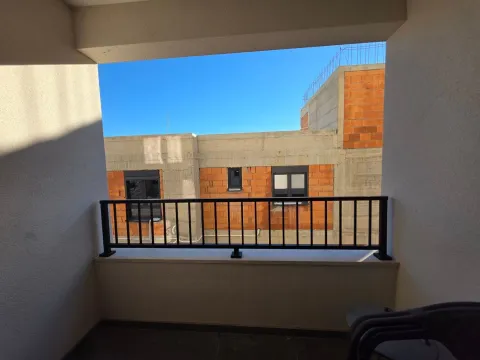 Pogled sa terase na susjednu zgradu u izgradnji. - image 24