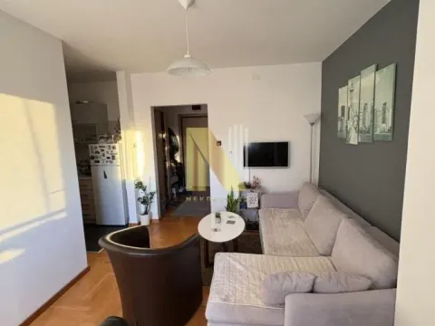 Prodaja, dvosoban stan, 36m², Adamovićevo Naselje, Novi Sad Sve Podlokacije - image 2
