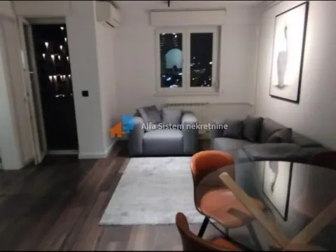 Izdavanje, četvorosoban stan, 100m², Savski Venac, Beograd - image 3