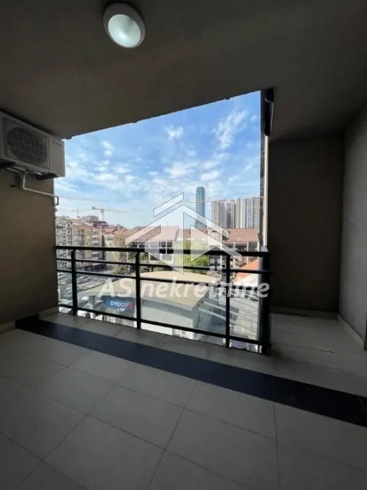 Izdavanje, četvorosoban stan, 100m², Sarajevska, Beograd