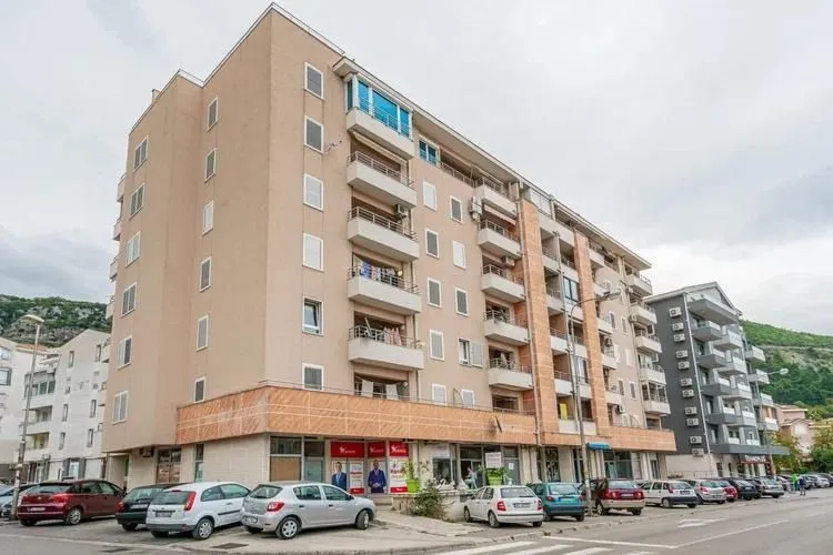 Prodaja, dvosoban stan, 98m², Budva, Crna Gora