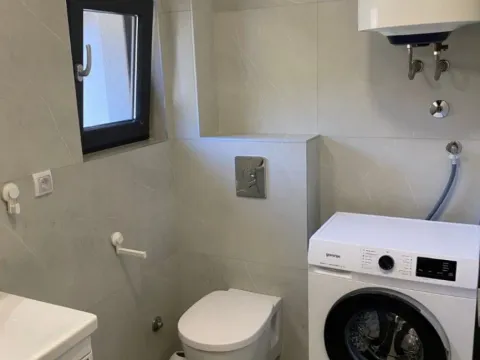 Rent, two bedroom apartment, 70m², Gradiošnica, Tivat - image 8