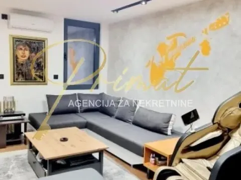 Rent, two bedroom apartment, 60m², Čukarička Padina, Beograd