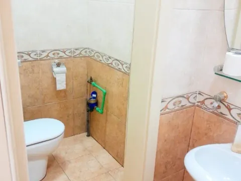 Izdavanje, poslovni prostor, 35m², Preko Morače, Podgorica - image 2