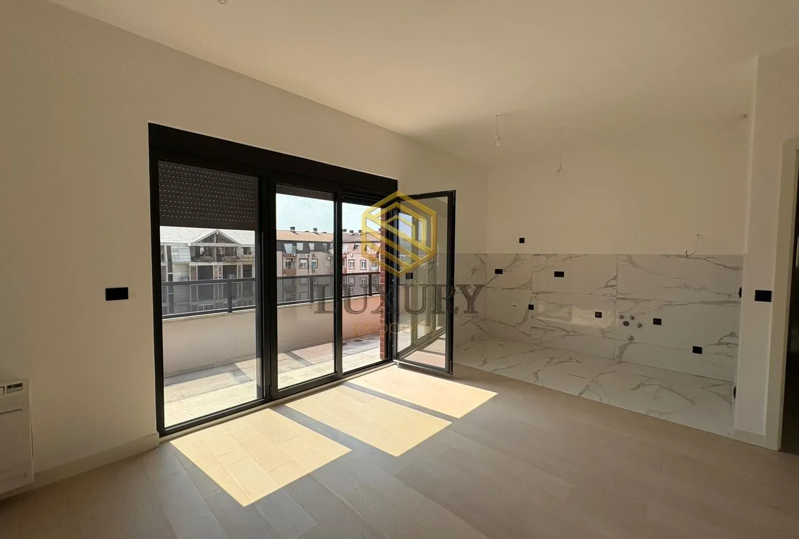 Prodaja, dvosoban stan, 118m², Preko Morače, Podgorica