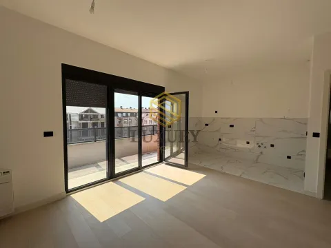 Prodaja, dvosoban stan, 118m², Preko Morače, Podgorica - image 12