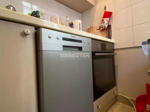 Rent, two bedroom apartment, 32m², Vračar Hram, Vračar Sve Podlokacije - image 4