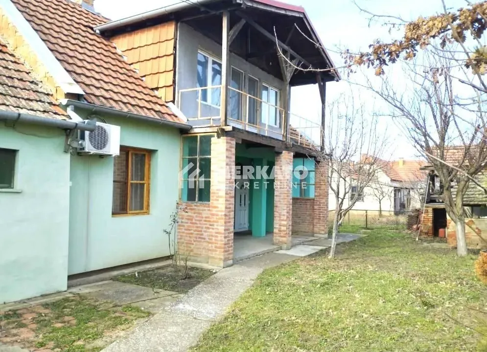 Prodaja, kuća, 272m², Gradnulica, Zrenjanin