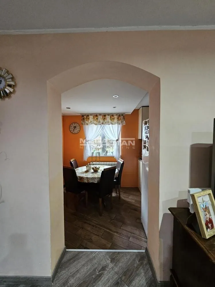 Prodaja, kuća, 214m², Zvezdarska Šuma, Zvezdara Sve Podlokacije