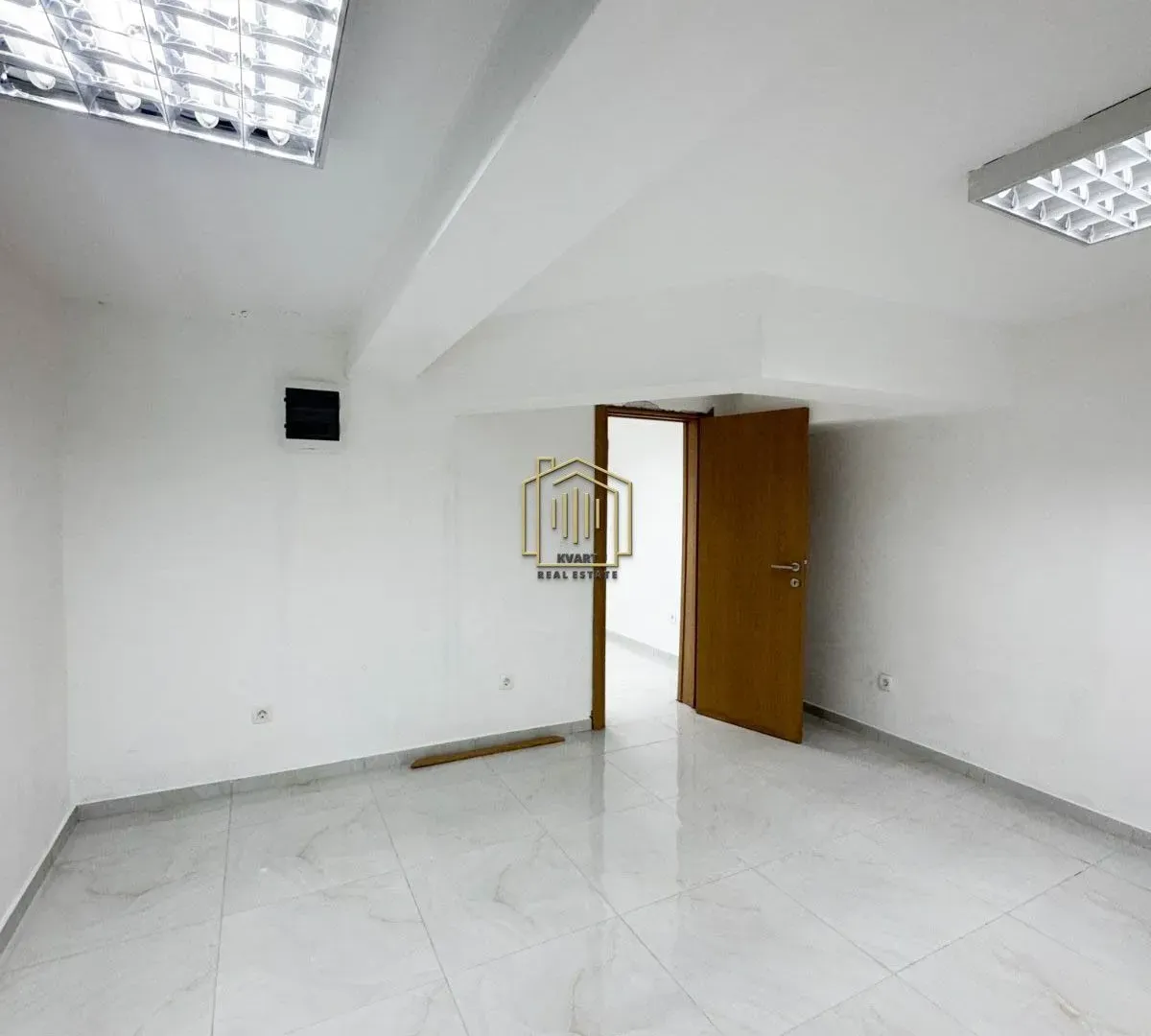 Prodaja, poslovni prostor, 64m², Lepa Kata, Podgorica