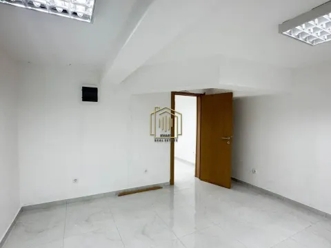 Prodaja, poslovni prostor, 64m², Lepa Kata, Podgorica