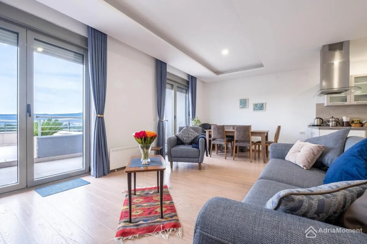 Prodaja, dvosoban stan, 87m², Tivat, Crna Gora