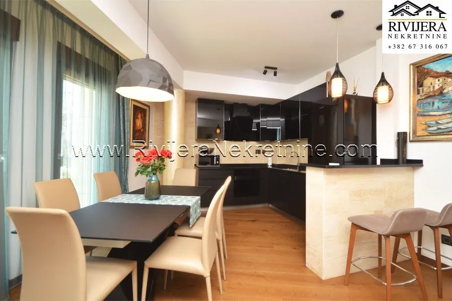 Sale, two bedroom apartment, 78m², Škaljari, Kotor