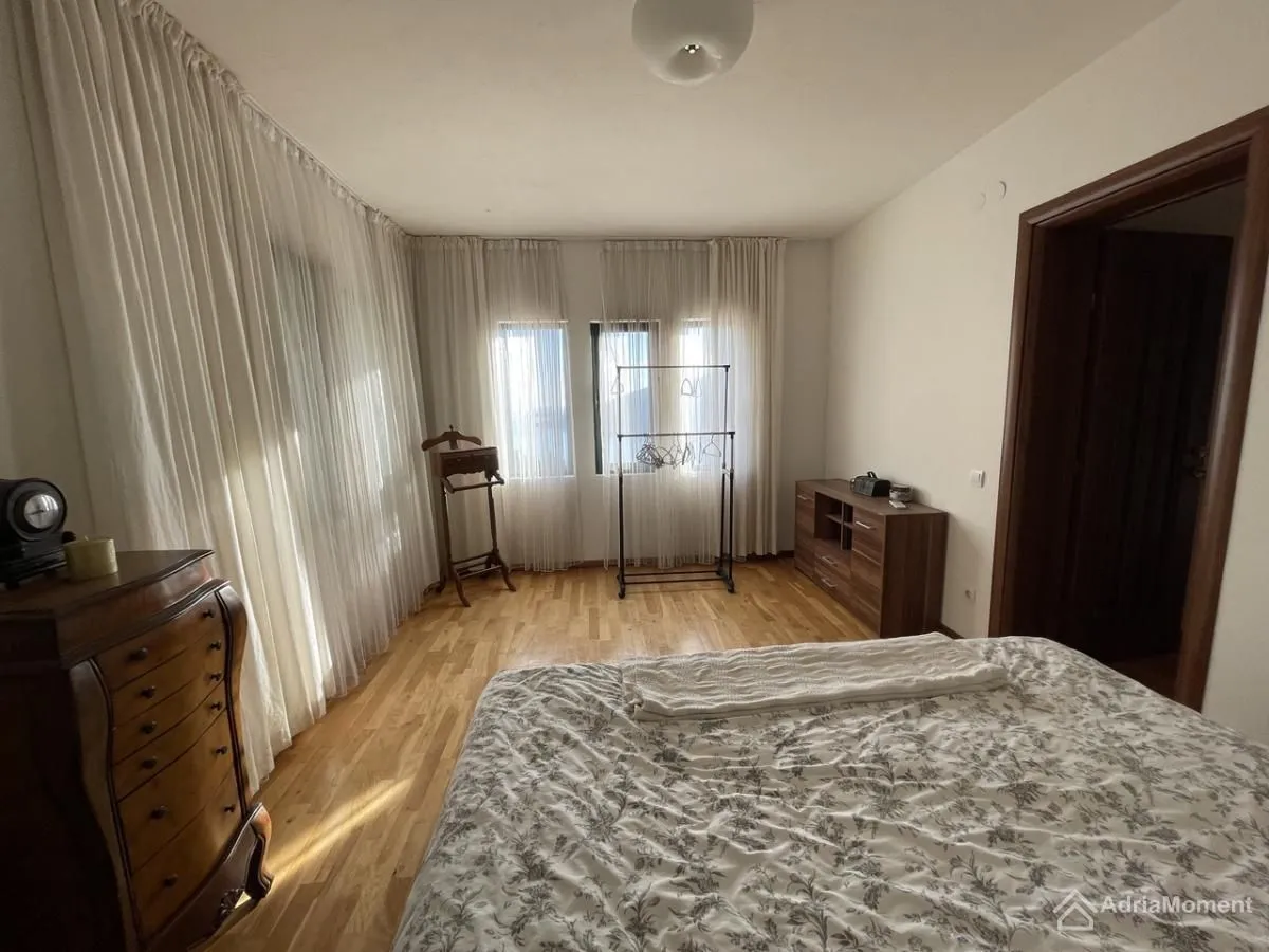 Prodaja, kuća, 201m², Topla, Herceg Novi