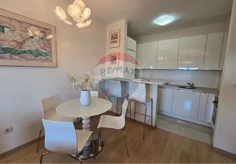 Izdavanje, dvosoban stan, 72m², City Kvart, Podgorica - image 6