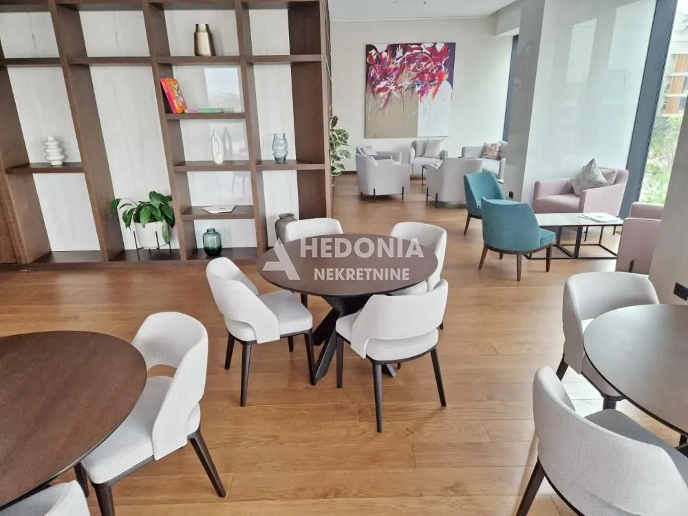 Rent, four bedroom apartment, 123m², Novi Beograd Blok 65, Novi Beograd Sve Podlokacije