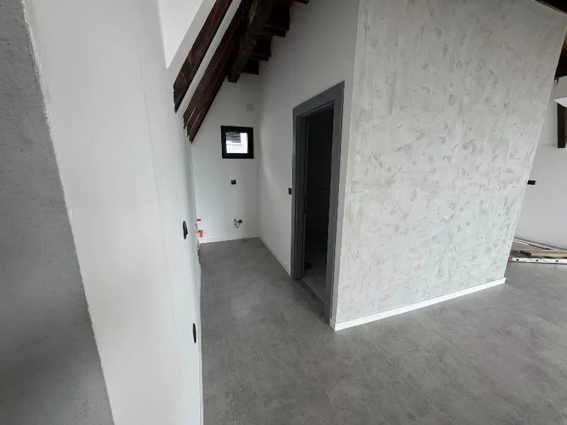 Prodaja, kuća, 120m², Sopot (mesto), Sopot