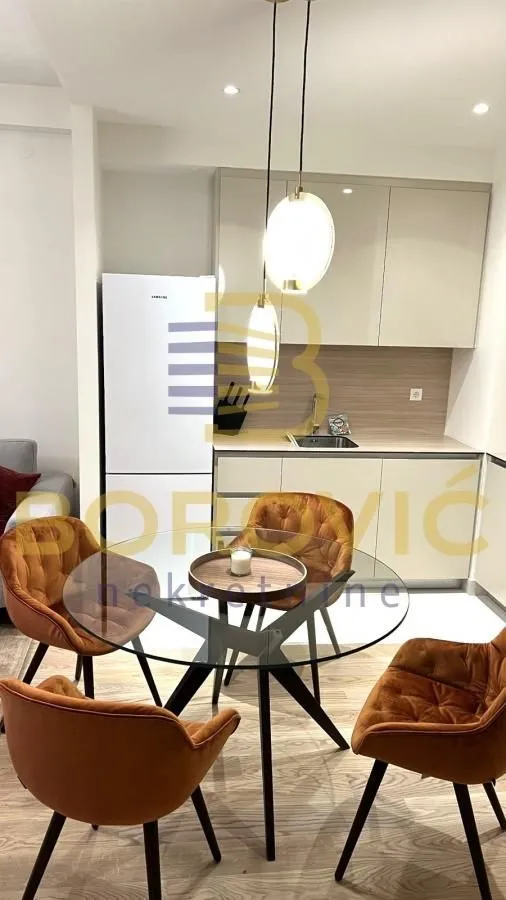 Rent, two bedroom apartment, 56m², Savski Venac, Beograd