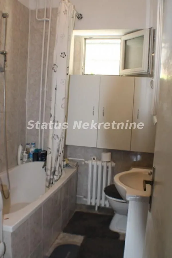 Prodaja, dvosoban stan, 77m², Grbavica, Novi Sad Sve Podlokacije